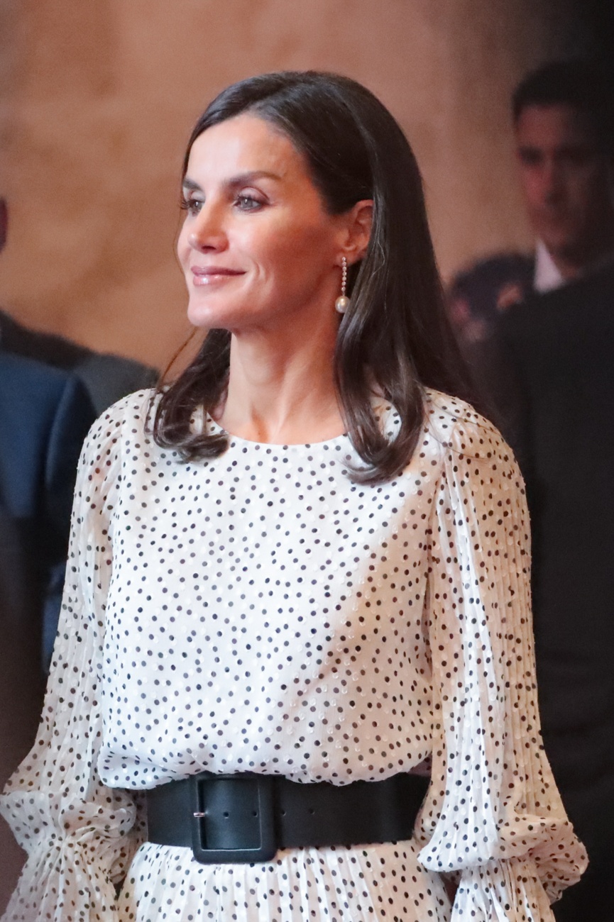 La reine Letizia dans une spectaculaire robe Armani