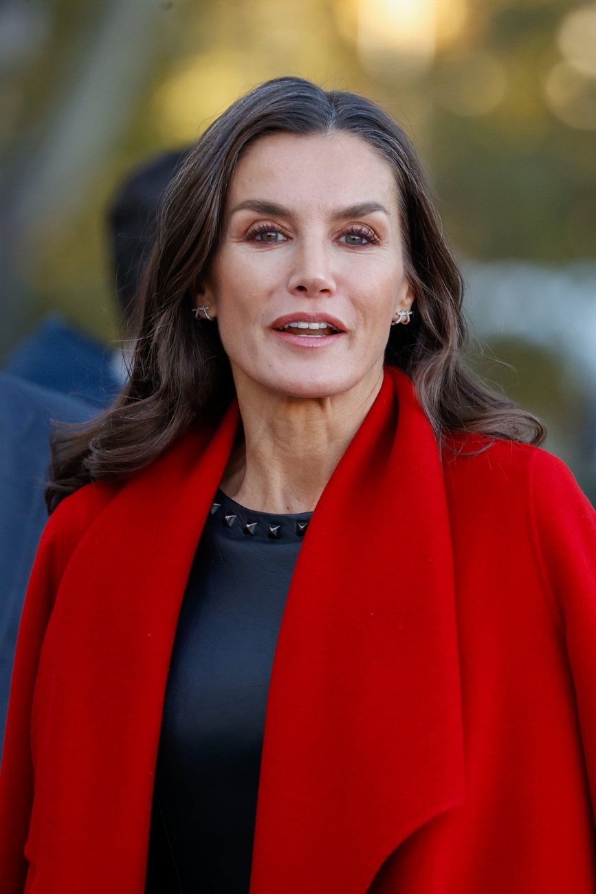 Queen Letizia debuts new haircut