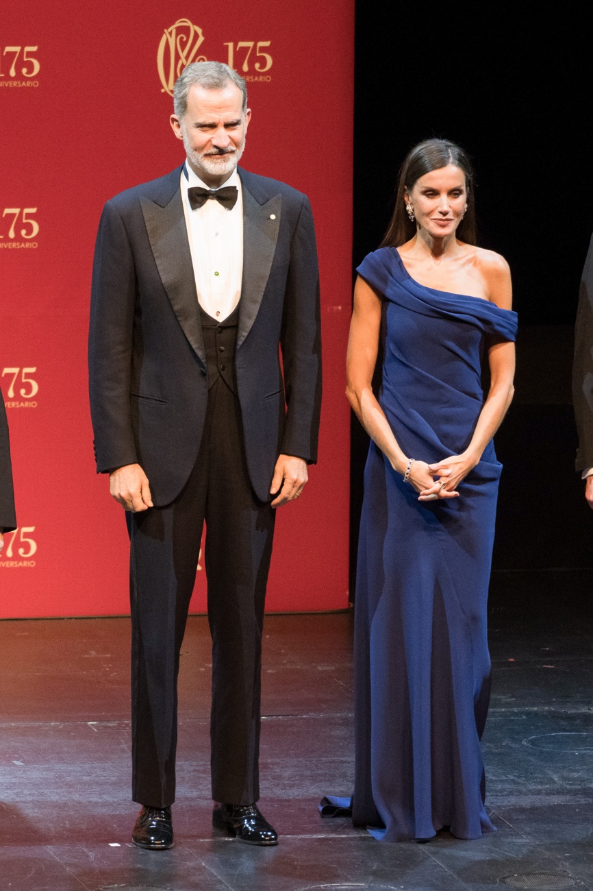 Doña Letizia preside à celebração do 175º aniversário do Círculo del Liceo