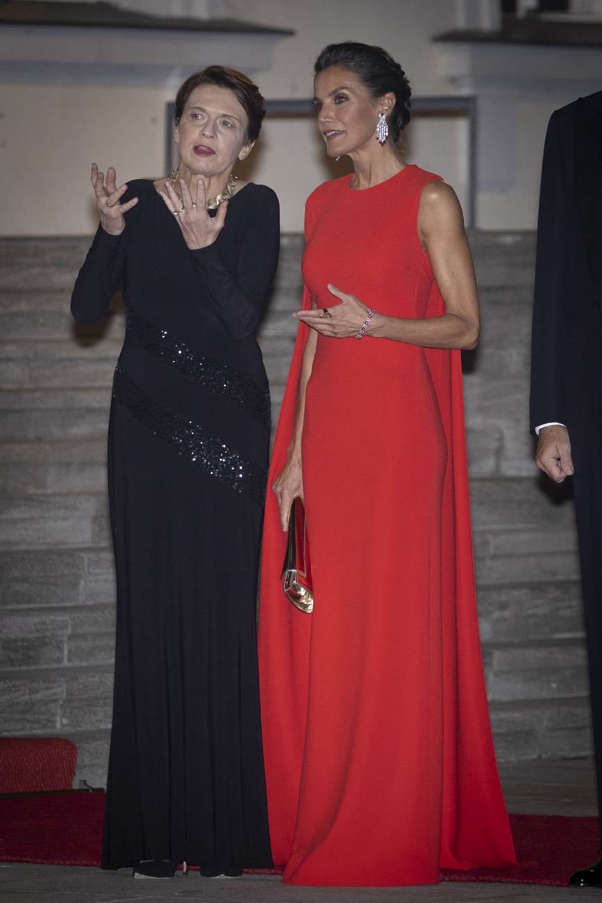 Felipe et Letizia assistent à un dîner de gala offert par le président allemand, Frank-Walter Steinmeier, et la première dame, Elke Büdenbender, à l'occasion de la visite royale