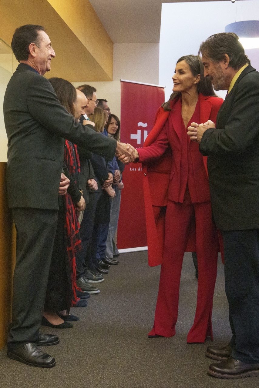 Queen Letizia during her visit to the Cervantes Institute in Los Angeles