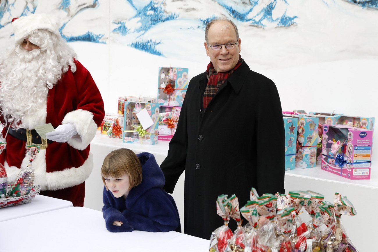  La famille royale de Monaco donne le coup d'envoi des festivités de Noël