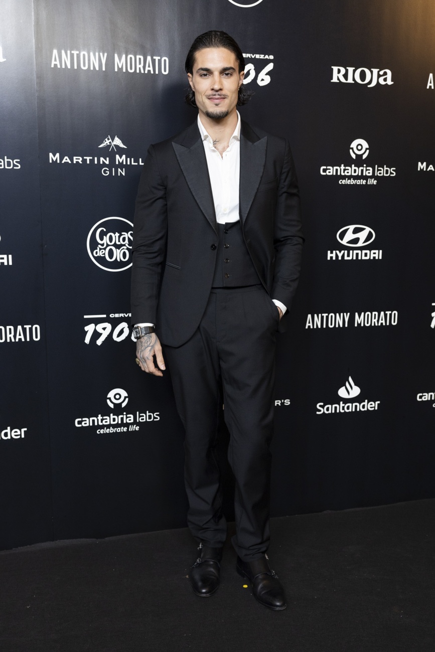 Carlo Constanzia sur le tapis rouge des Esquire Men of the Year Awards 2022