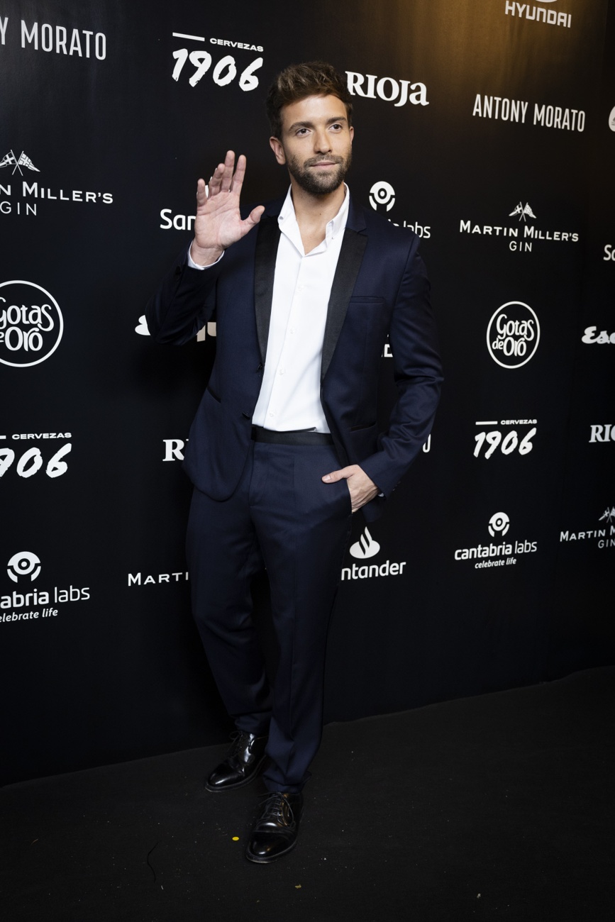 Pablo Alboran no tapete vermelho no Esquire Men of the Year Awards 2022