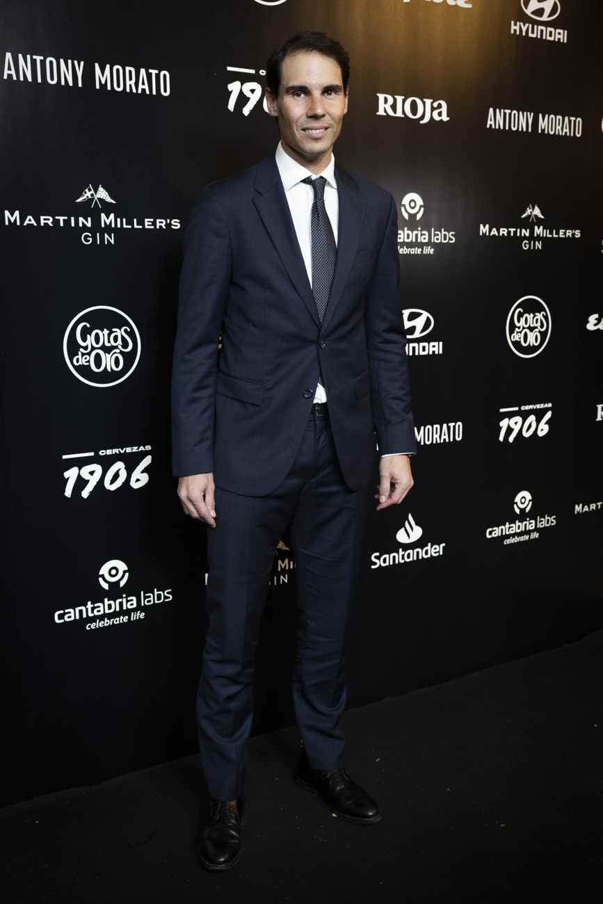 Rafa Nadal no tapete vermelho no Esquire Men of the Year Awards 2022