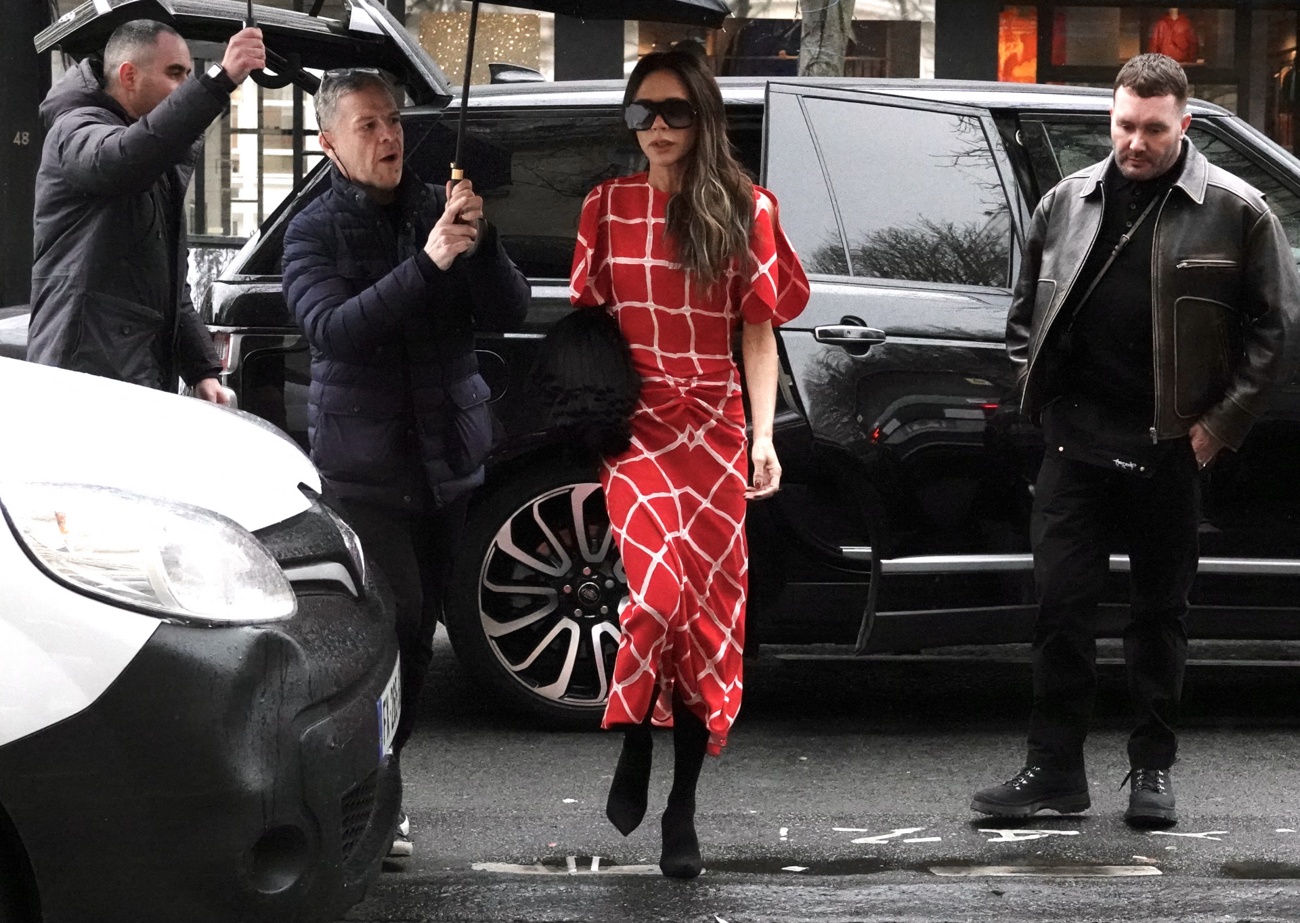 Victoria Beckham strolls the streets of Paris