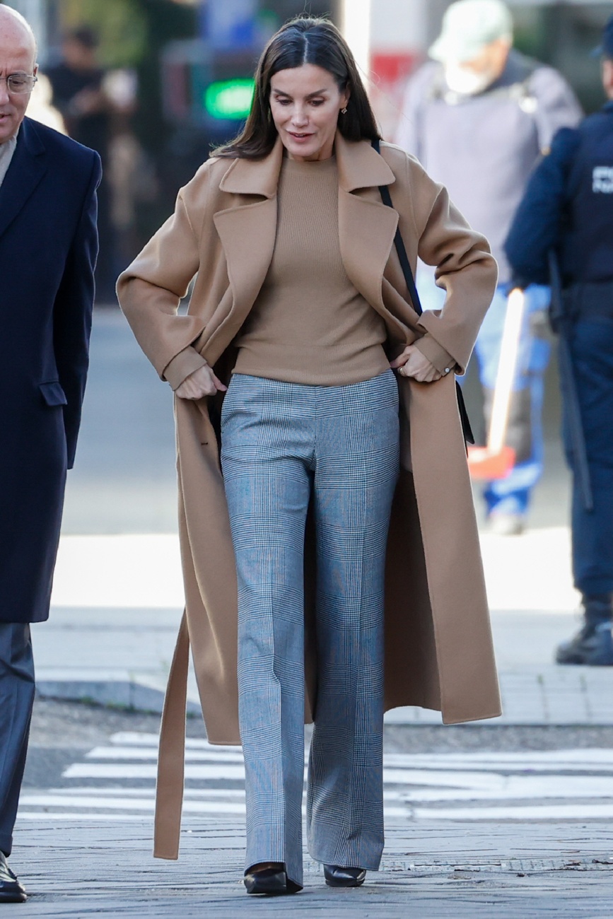 For her work schedule, the queen chooses elegant yet comfortable looks