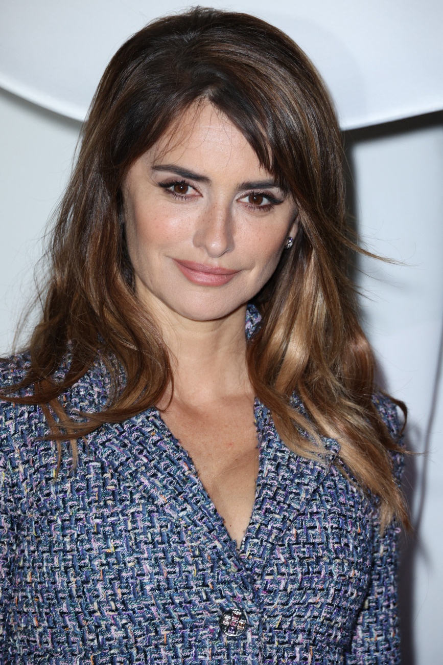 Penélope Cruz's Playful Take on the Classic Tweed Dress Includes Feathers