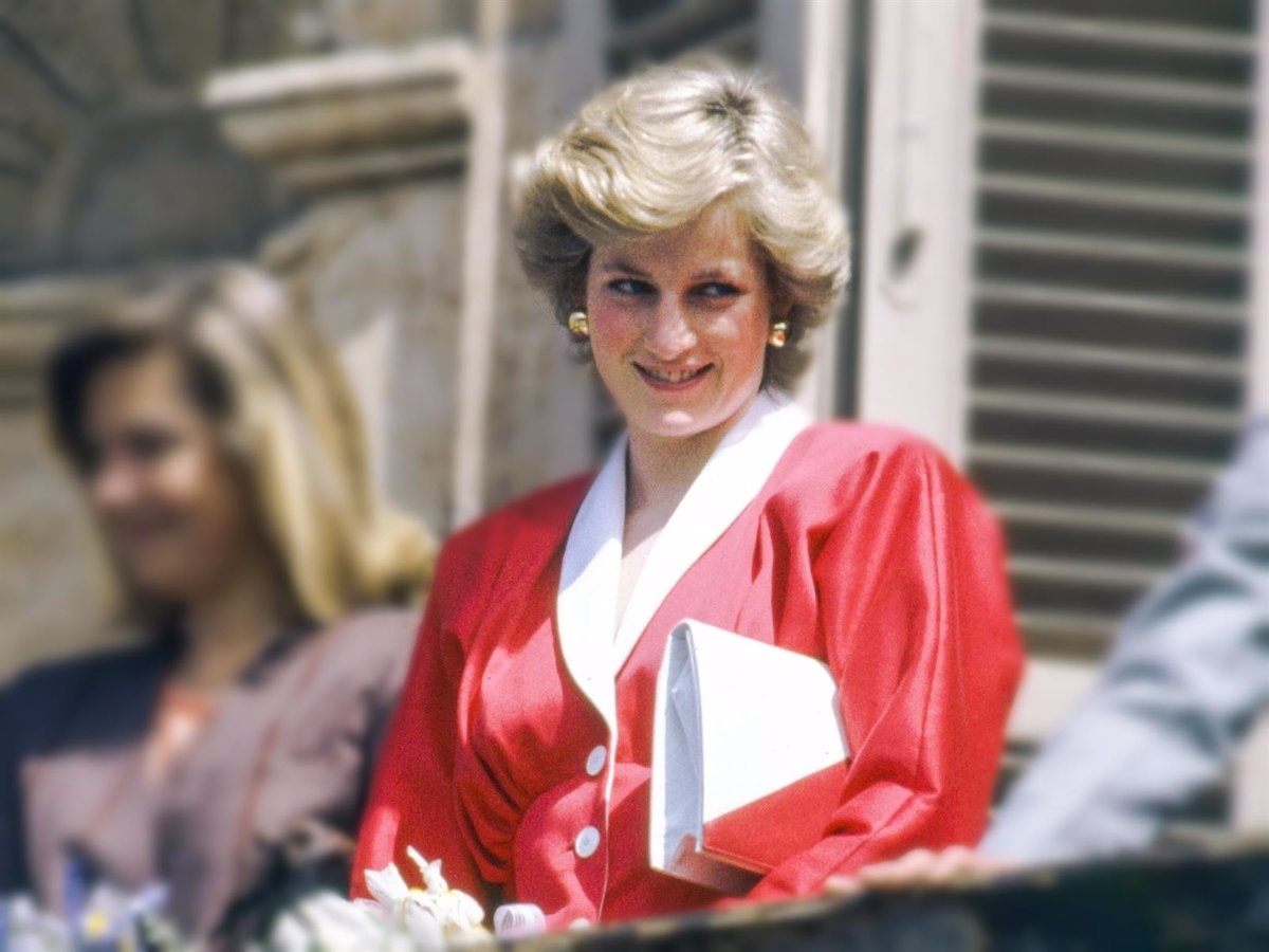 La eterna figura de la princesa Diana en el día de la coronación de Carlos III
