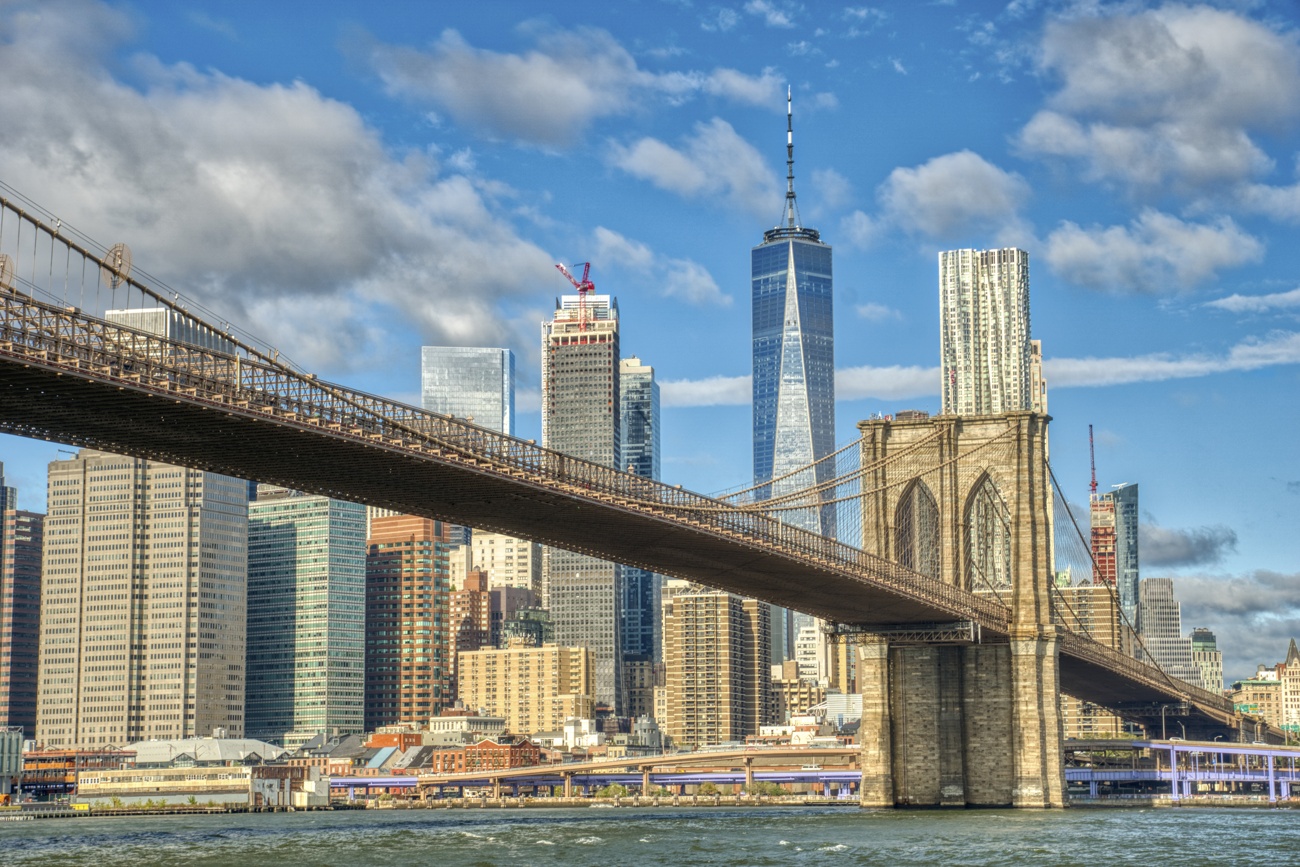 El Puente de Brooklyn alcanza los 140 años