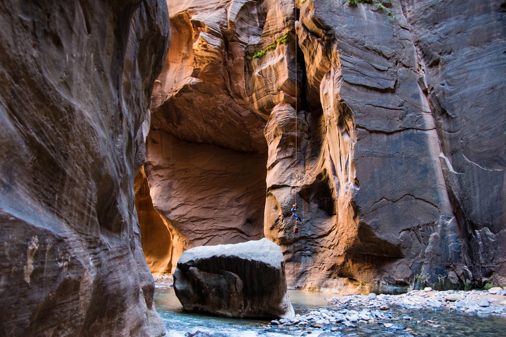 Escalada en pierda en Parque Nacional de Zion, Estados Unidos