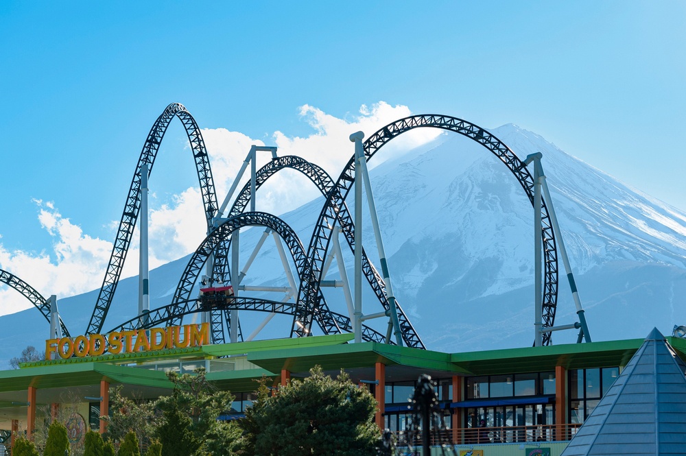 Montaña rusa Takabisha en Japón