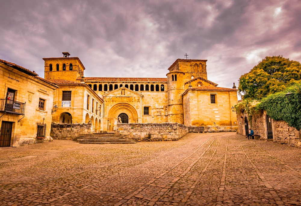 8 - Santillana del Mar (Cantabria)