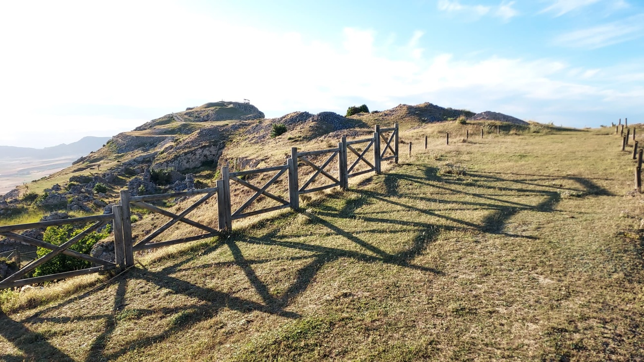 Sendero de Pancorbo: pórticos, blasones, arte sacro y fortalezas en un imponente desfiladero