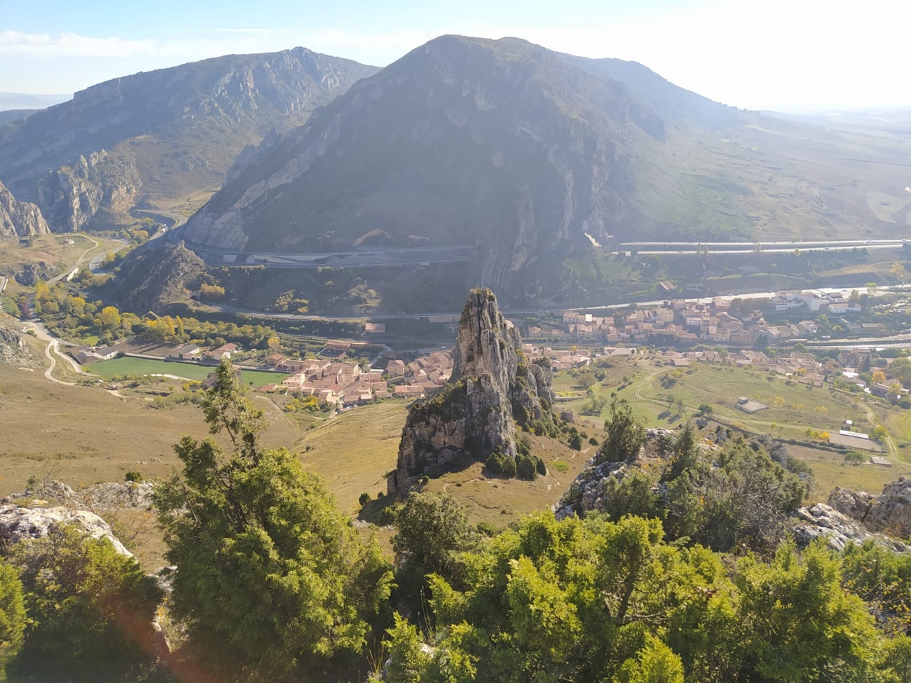 Agua y Roca: del Ebro a los Obarenes