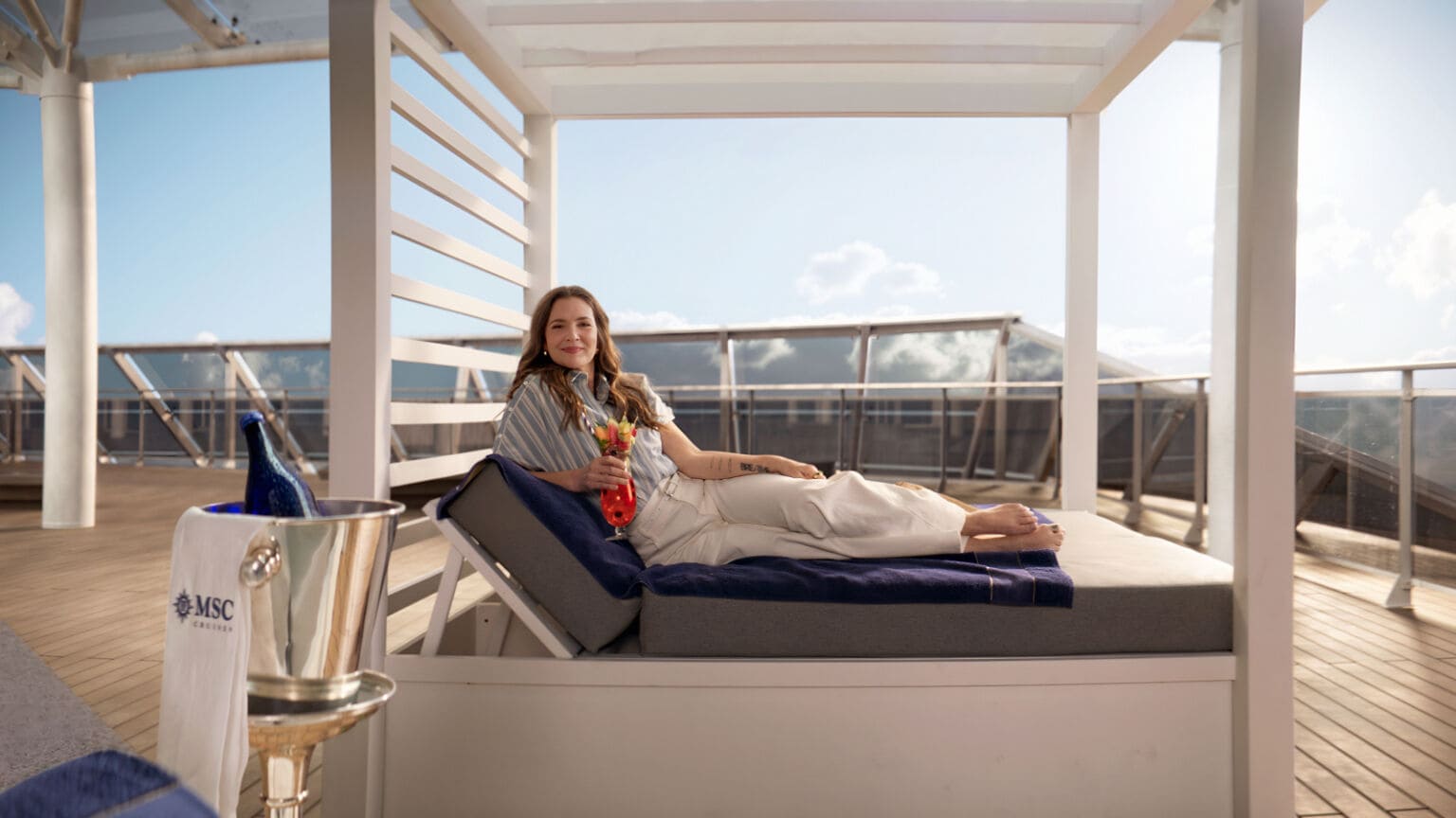 Drew Barrymore bautiza el MSC World America, el nuevo crucero insignia de MSC