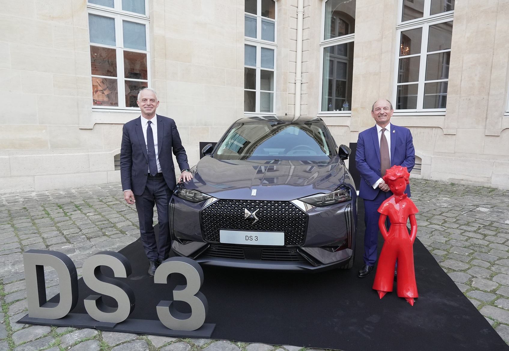 Un DS 3 E-Tense ‘Le Petit Prince’ se subasta por 75.000 euros en apoyo a la investigación del cáncer infantil